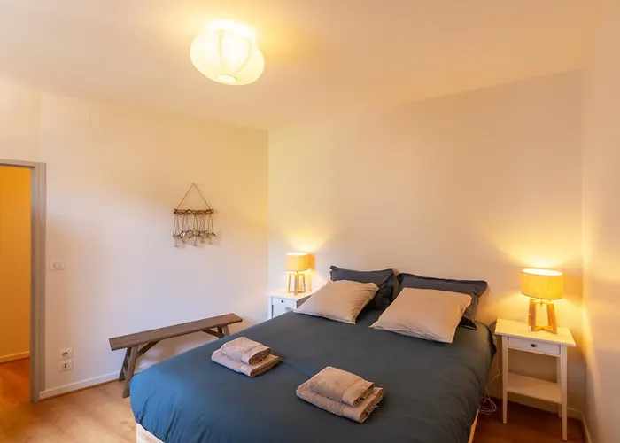 3 Chambres, Premium Avec Fibre, Centre Appartement