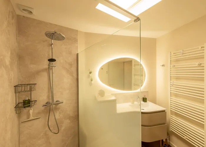 3 Chambres, Premium Avec Fibre, Centre *